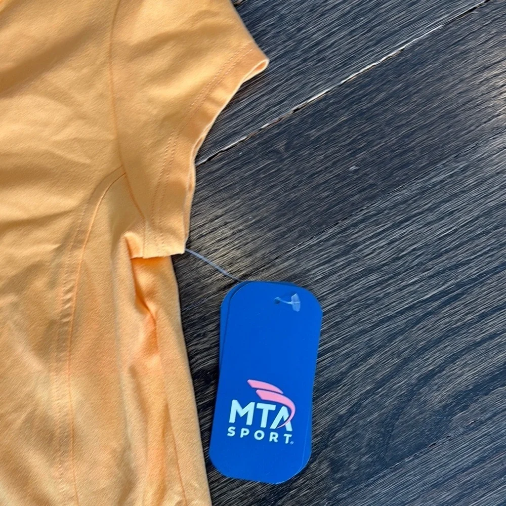 NWT MTA Sport Kid’s Orange Top size (7/8)